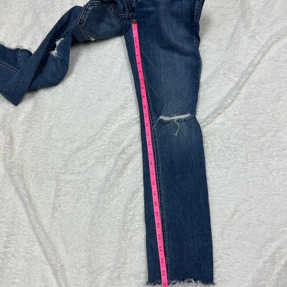 MOTHER MID RISE DAZZLER ANKLE FRAY BLUE - Picture 14 of 15